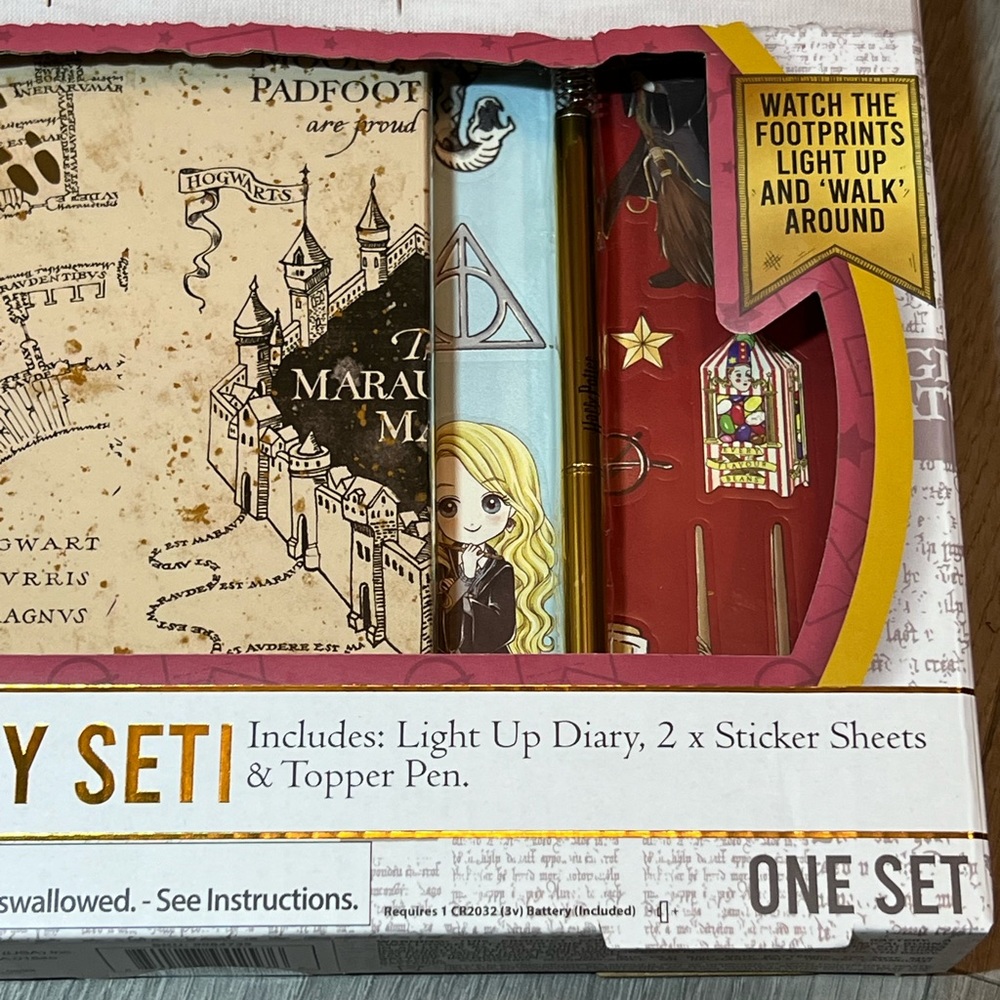 Harry Potter Light Up Diary Set, NIB - Picture 5 of 6